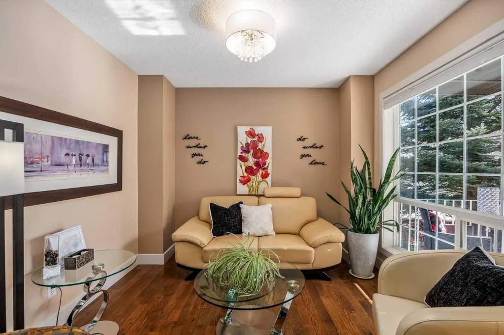 15 Valley Brook Circle NW Calgary AB T5J 1R3