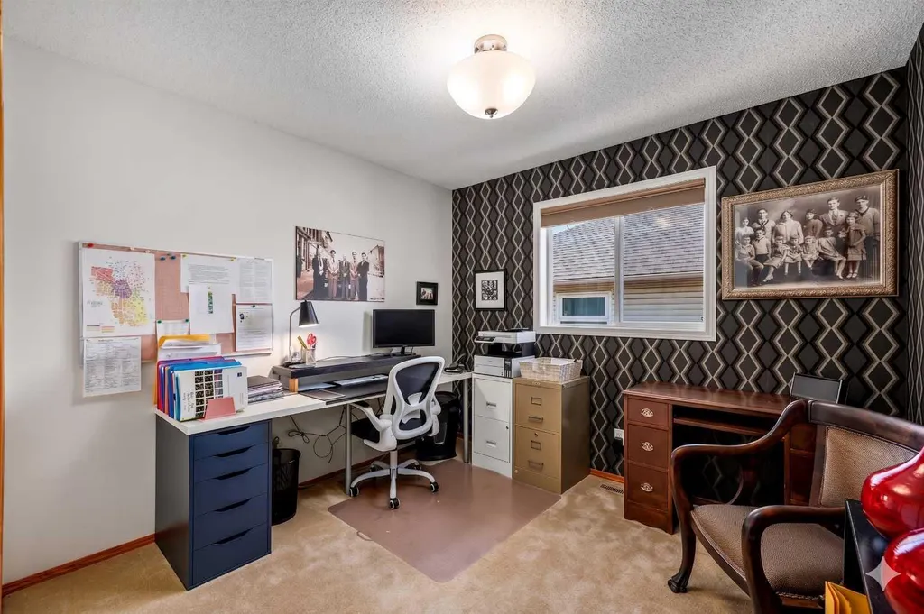15 Valley Brook Circle NW Calgary AB T5J 1R3