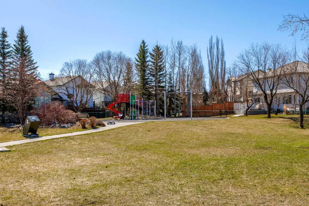 15 Valley Brook Circle NW Calgary AB T5J 1R3