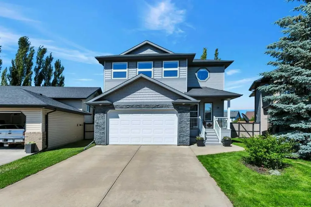 19 Lougheed Close Red Deer AB T4R 3L8