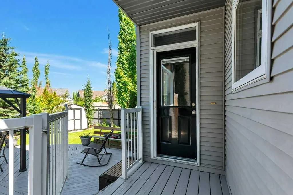 19 Lougheed Close Red Deer AB T4R 3L8