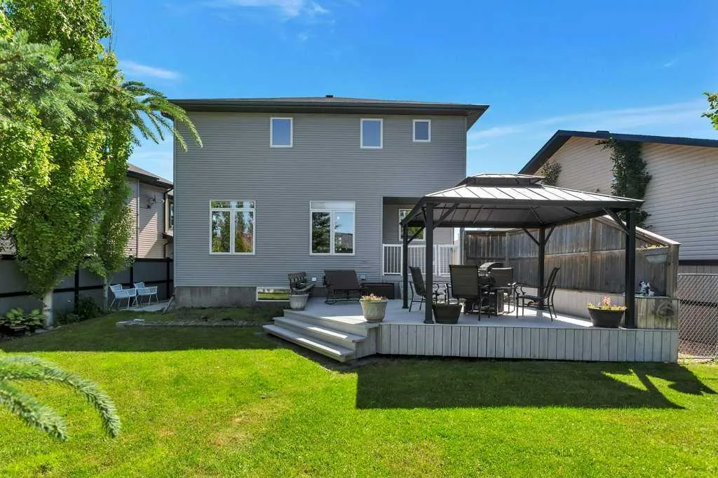 19 Lougheed Close Red Deer AB T4R 3L8
