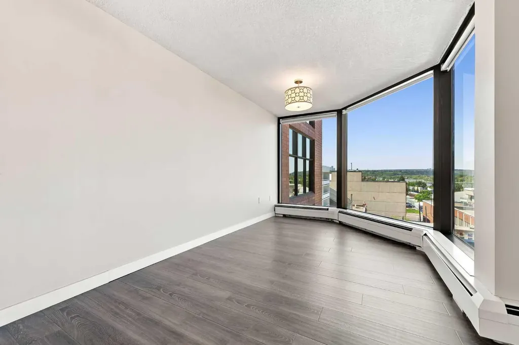 1100 8 Avenue SW Calgary AB T2P 3T9