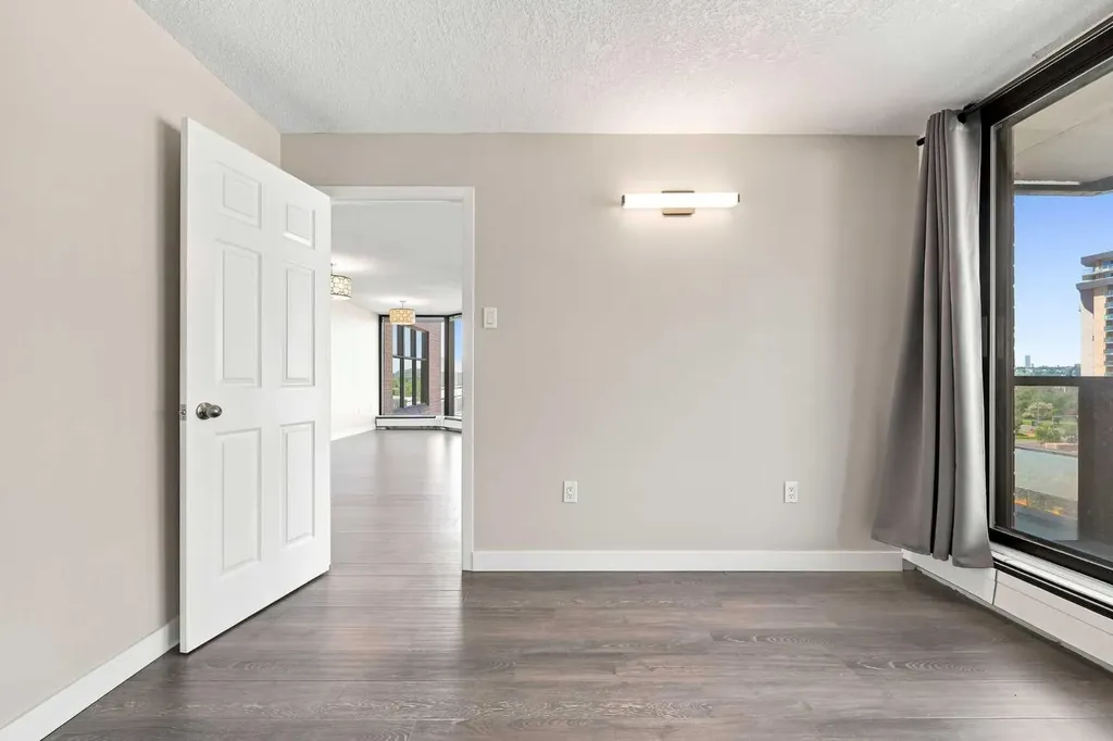 1100 8 Avenue SW Calgary AB T2P 3T9