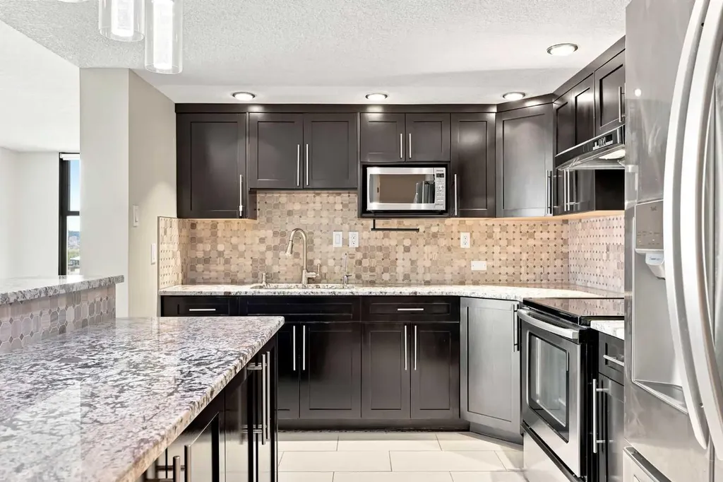 1100 8 Avenue SW Calgary AB T2P 3T9