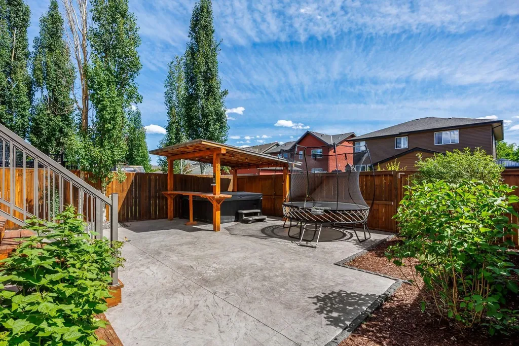 31 Chaparral Valley Way SE Calgary AB T2X 0S1