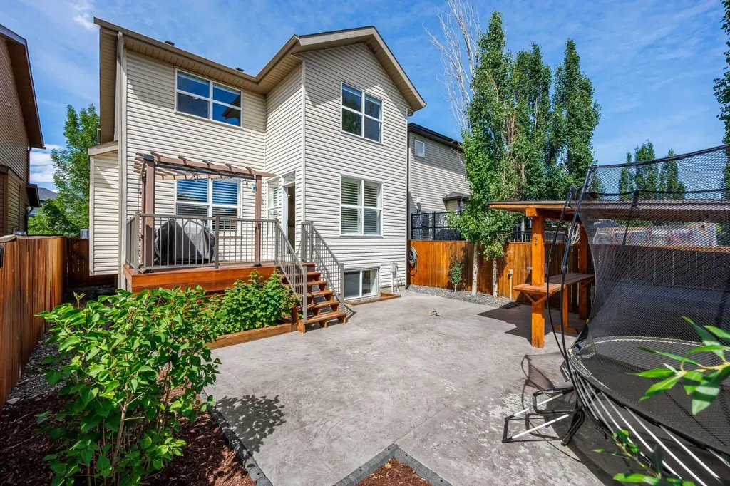 31 Chaparral Valley Way SE Calgary AB T2X 0S1