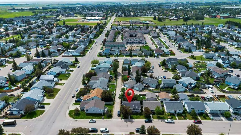 1924 Strathcona Terrace Strathmore AB T1P 1S1