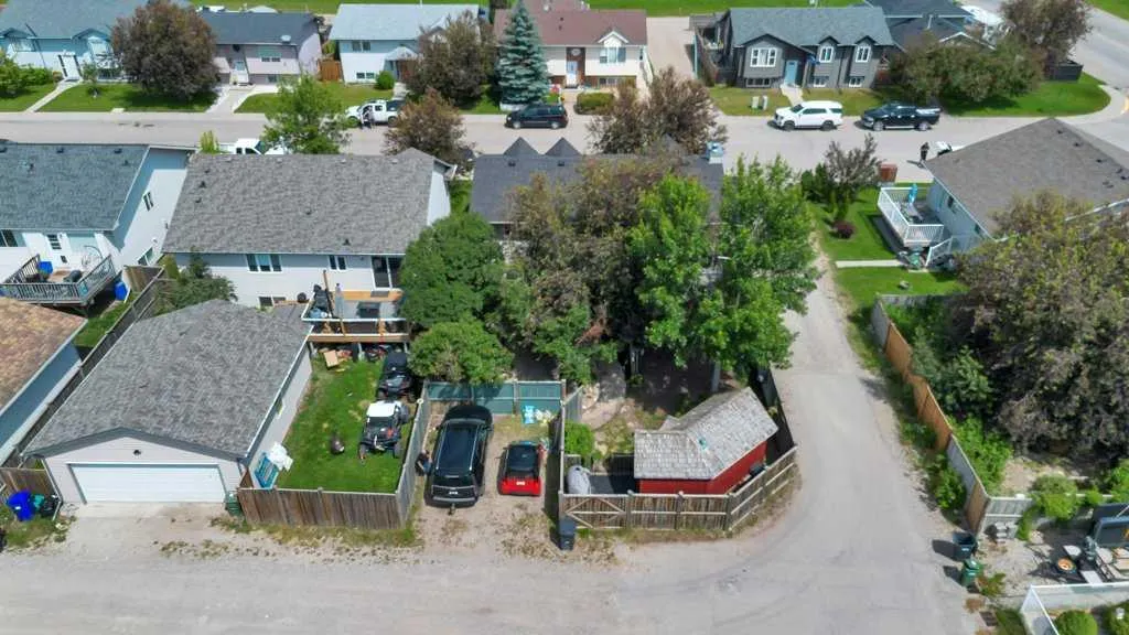 1924 Strathcona Terrace Strathmore AB T1P 1S1