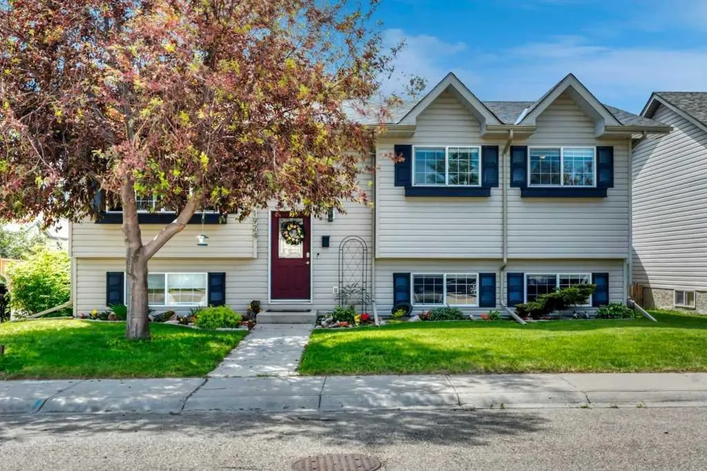 1924 Strathcona Terrace Strathmore AB T1P 1S1