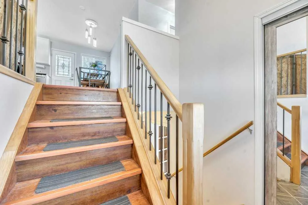 1924 Strathcona Terrace Strathmore AB T1P 1S1