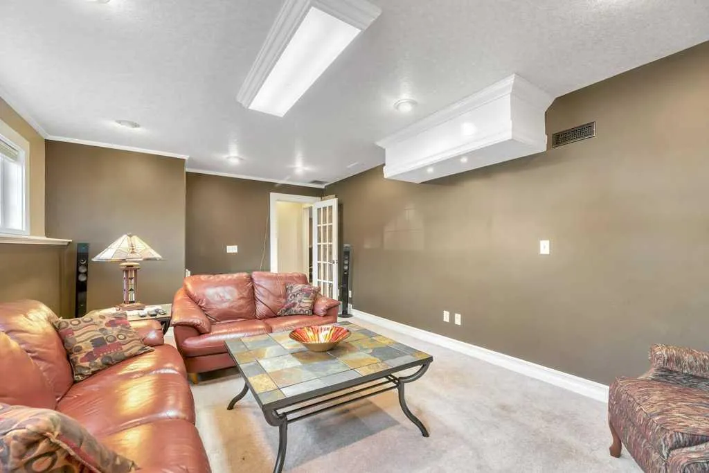 1924 Strathcona Terrace Strathmore AB T1P 1S1