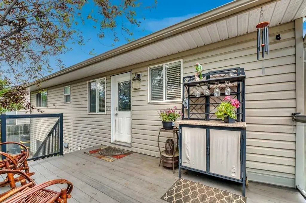 1924 Strathcona Terrace Strathmore AB T1P 1S1