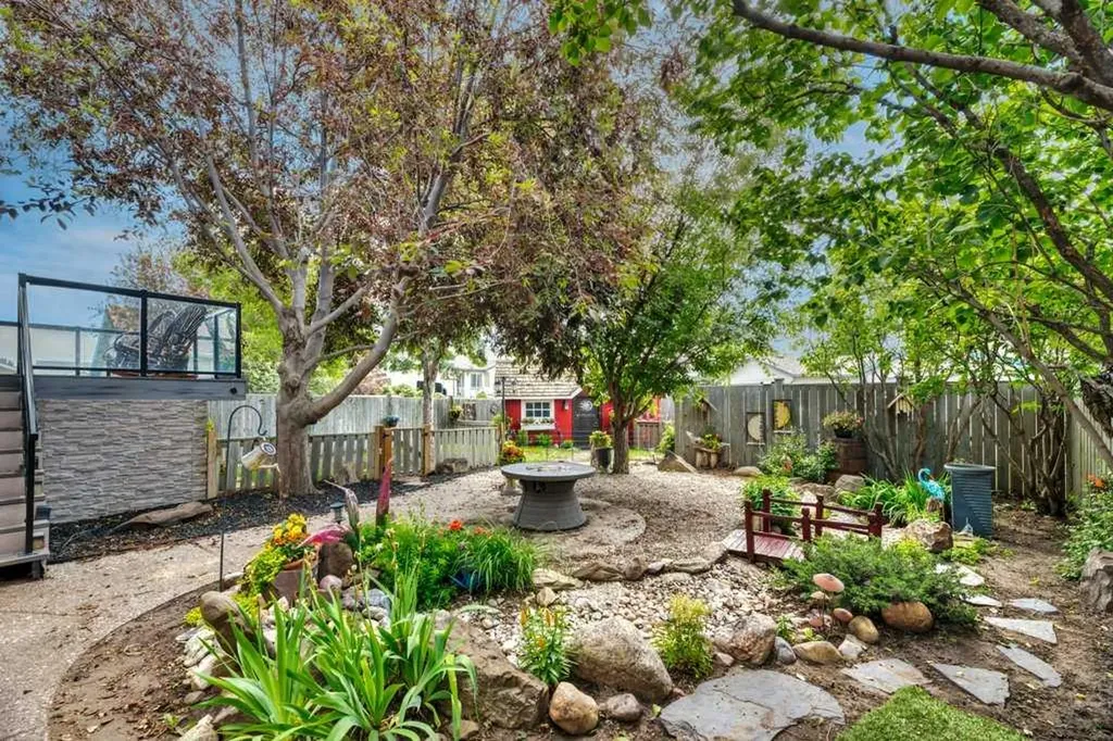 1924 Strathcona Terrace Strathmore AB T1P 1S1