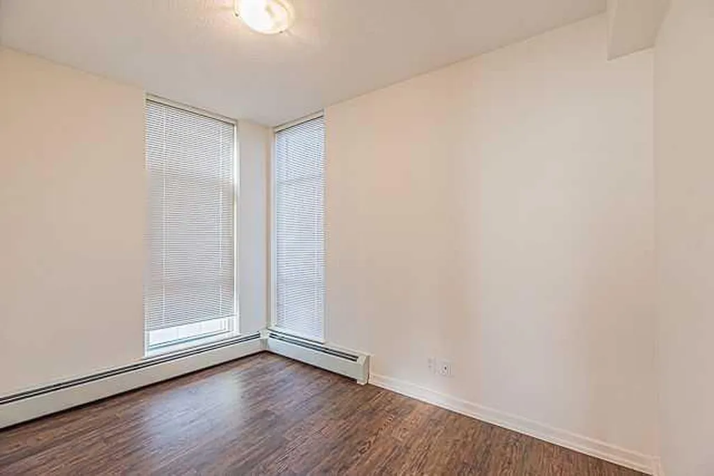 450 8 Avenue SE Calgary AB T2G 1T2