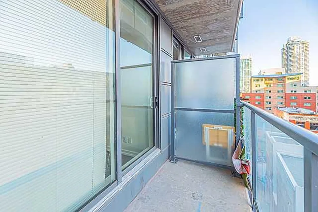 450 8 Avenue SE Calgary AB T2G 1T2