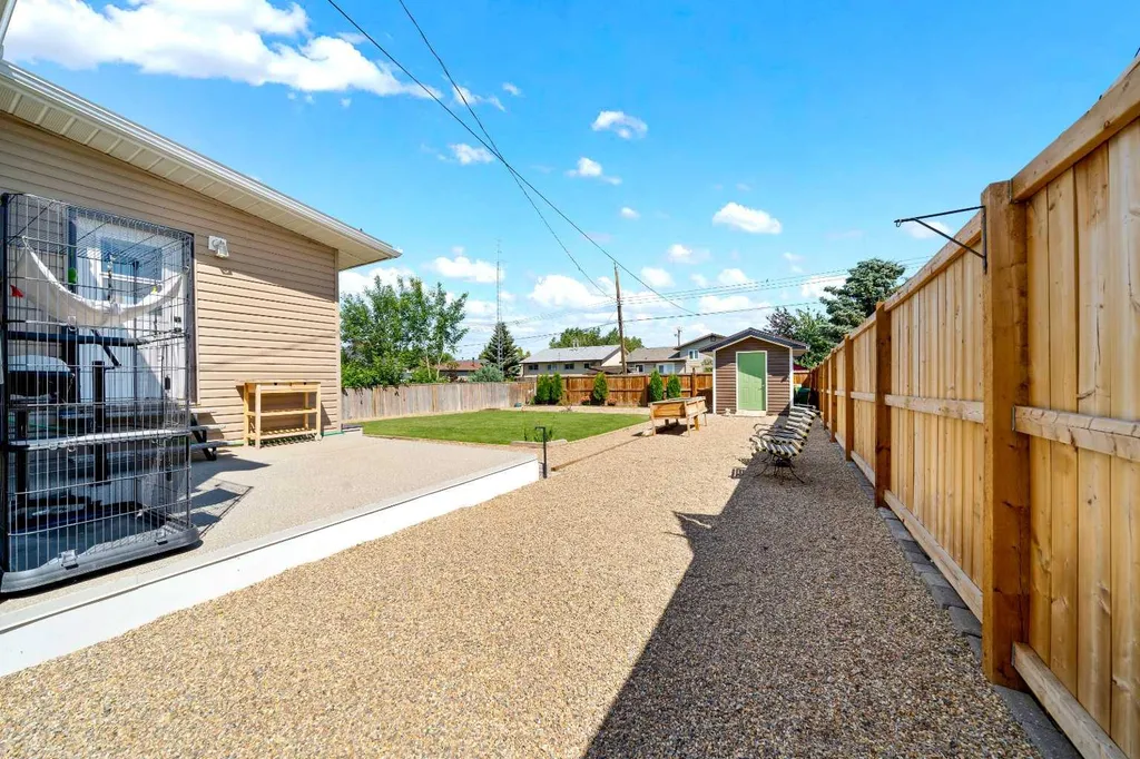 228 2 Avenue E Bow Island AB T0K 0G0