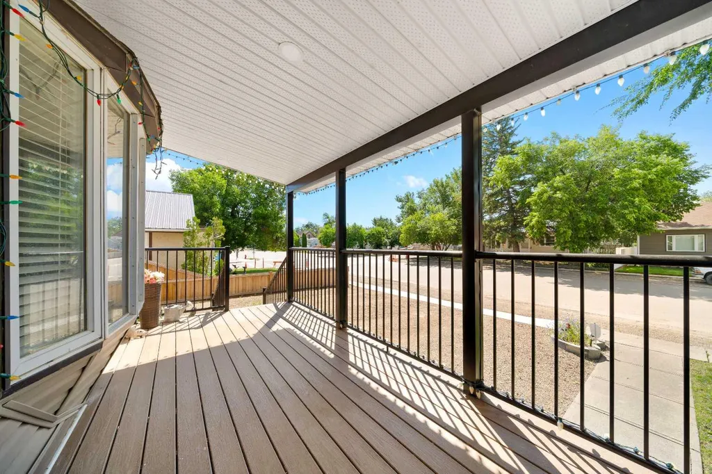 228 2 Avenue E Bow Island AB T0K 0G0