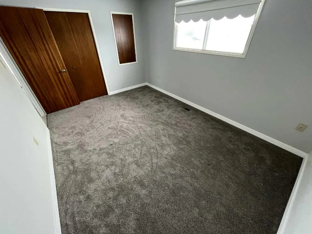28 Rossdale Street SE Medicine Hat AB T1B 1X4