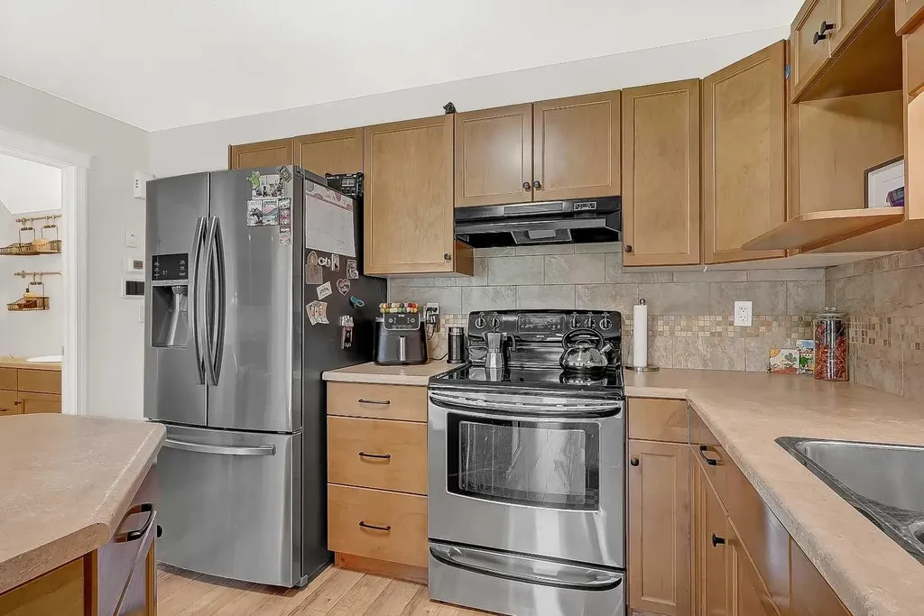 11204 71 Avenue Grande Prairie AB T8W0C8