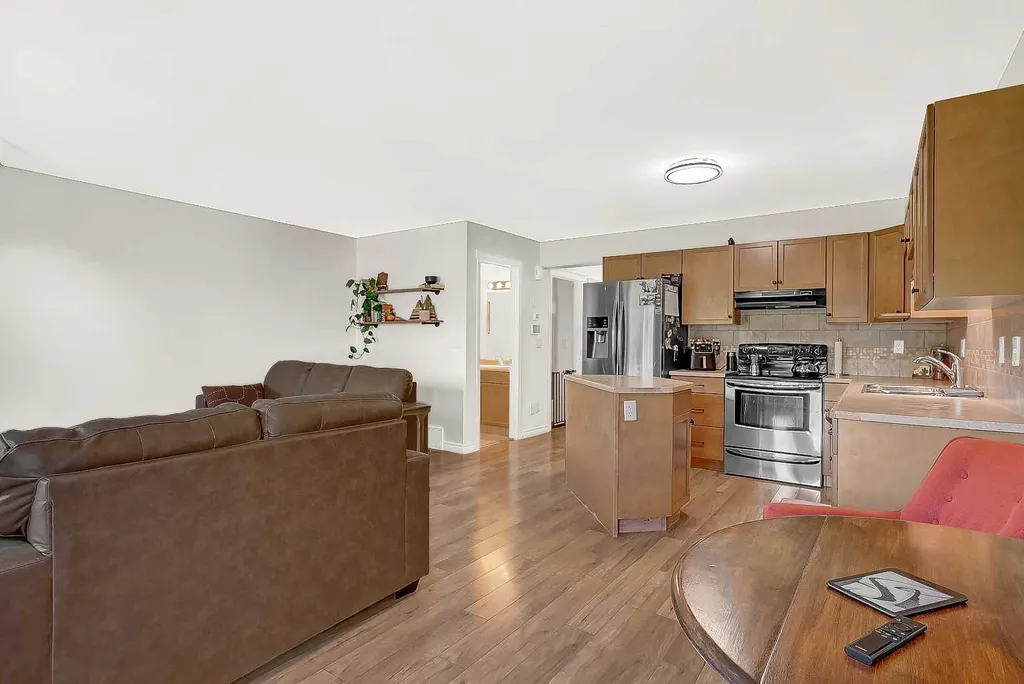 11204 71 Avenue Grande Prairie AB T8W0C8