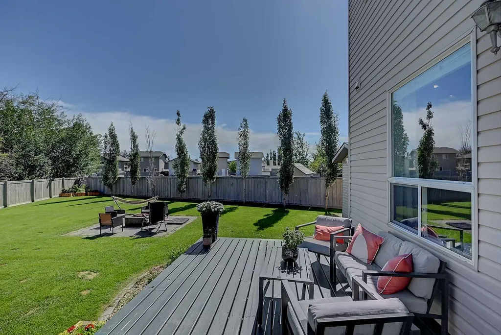 11204 71 Avenue Grande Prairie AB T8W0C8