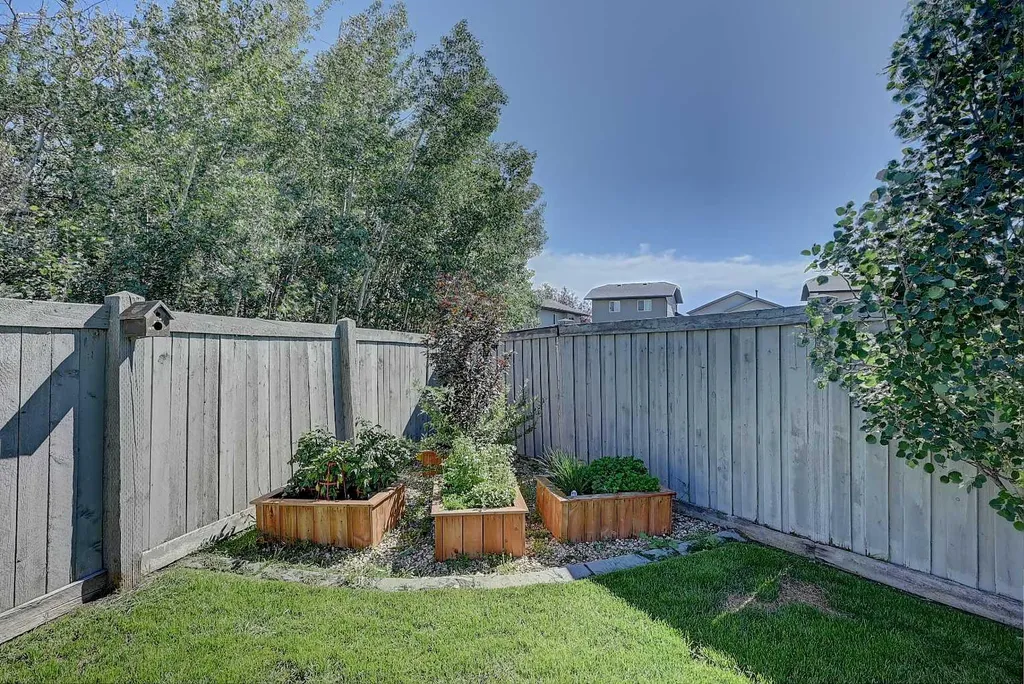 11204 71 Avenue Grande Prairie AB T8W0C8
