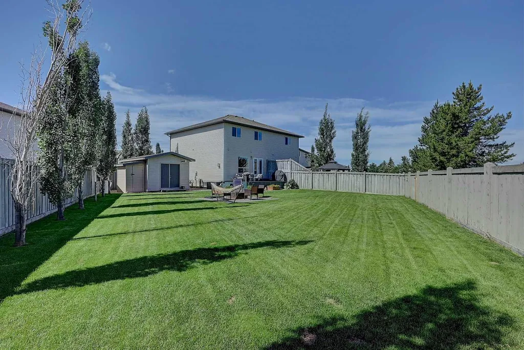 11204 71 Avenue Grande Prairie AB T8W0C8