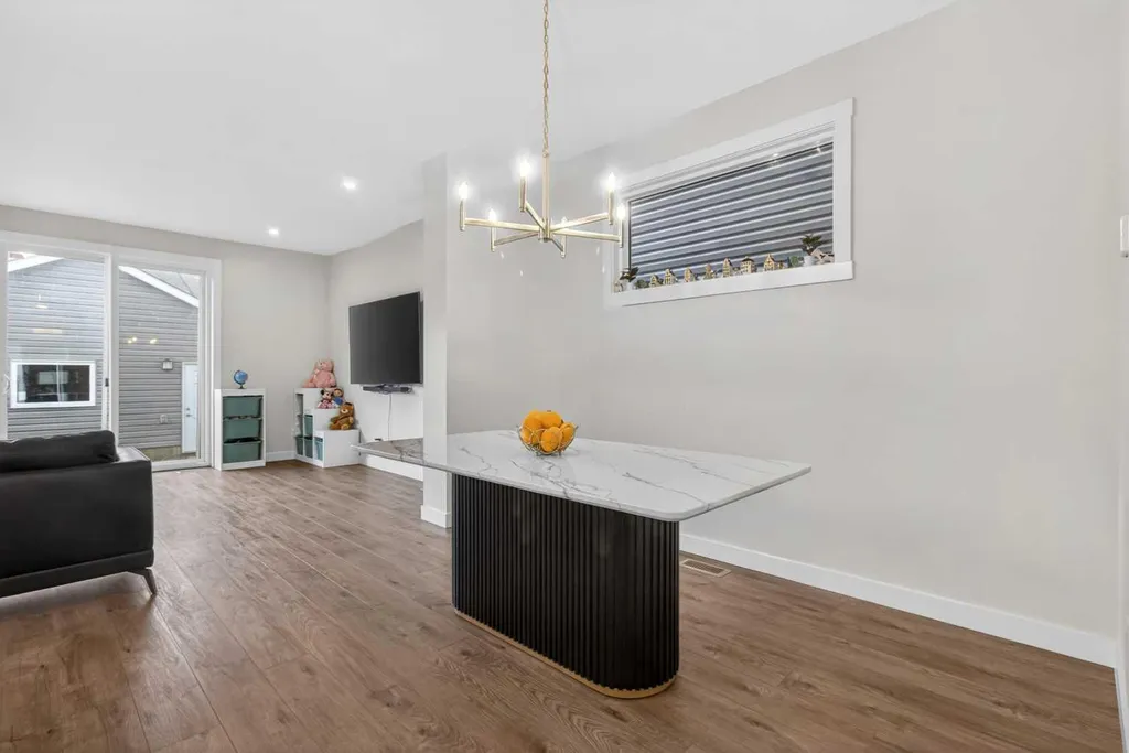 55 Herron Street NE Calgary AB T3P 1Z1