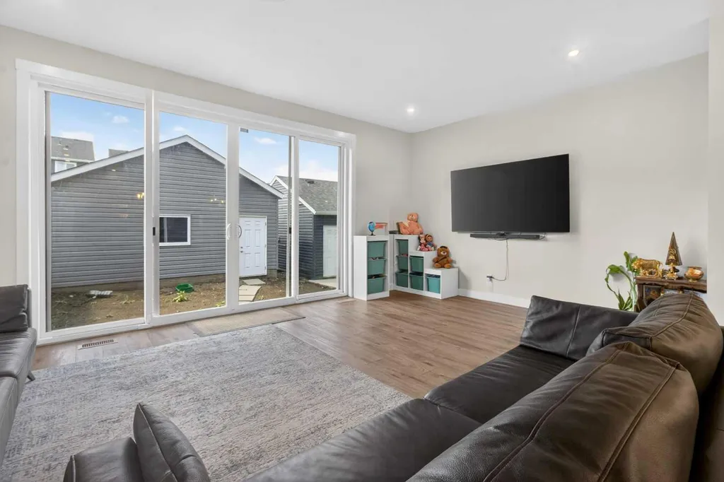 55 Herron Street NE Calgary AB T3P 1Z1