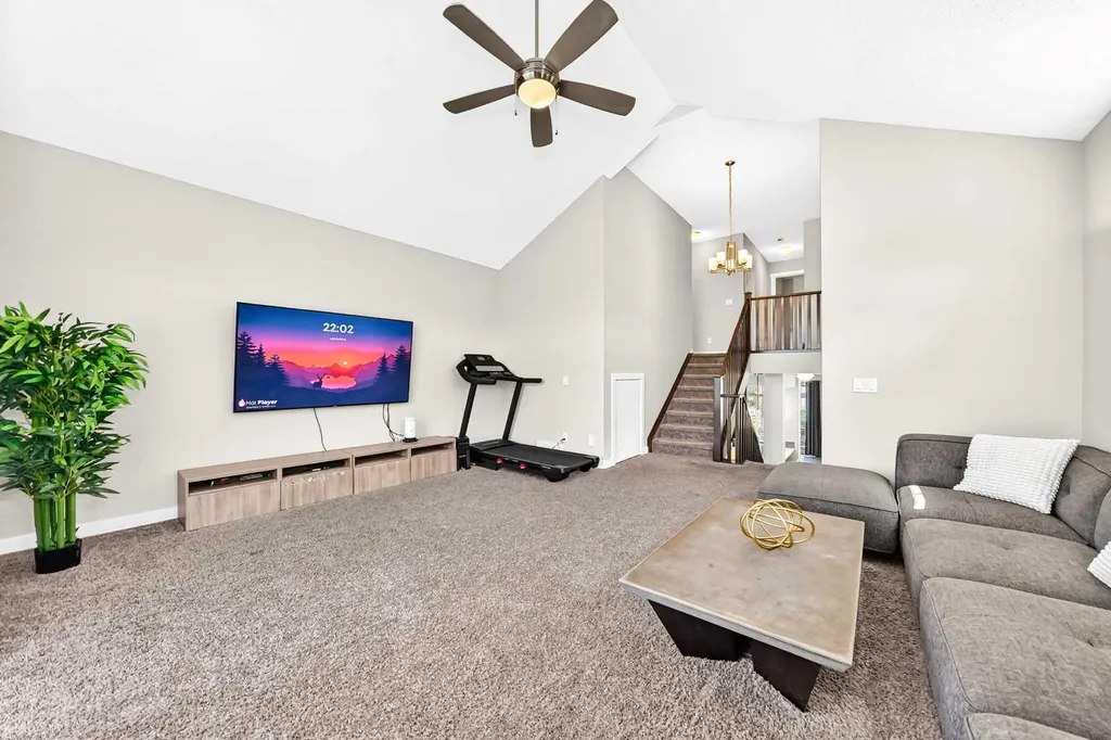 47 Sage Bluff Mews NW Calgary AB T3R 0X5