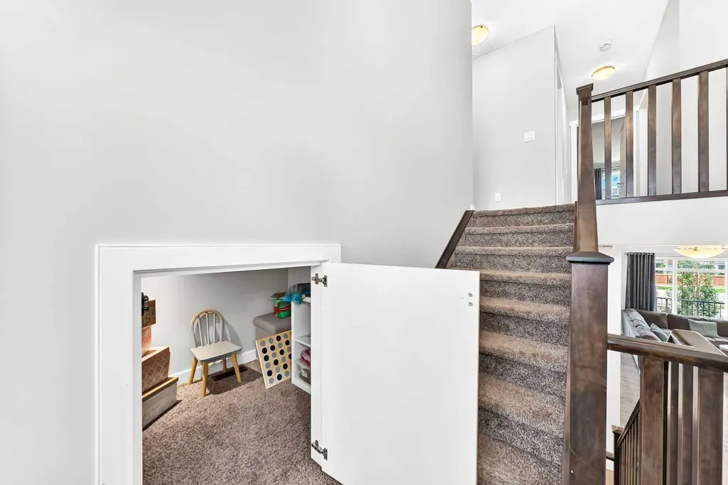 47 Sage Bluff Mews NW Calgary AB T3R 0X5