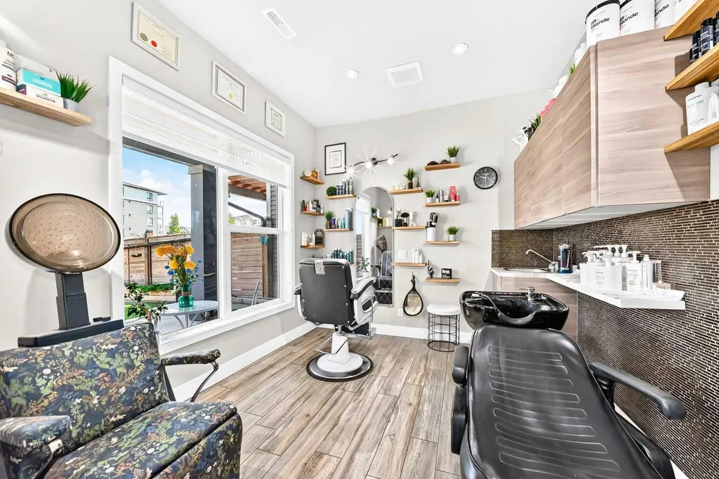 47 Sage Bluff Mews NW Calgary AB T3R 0X5