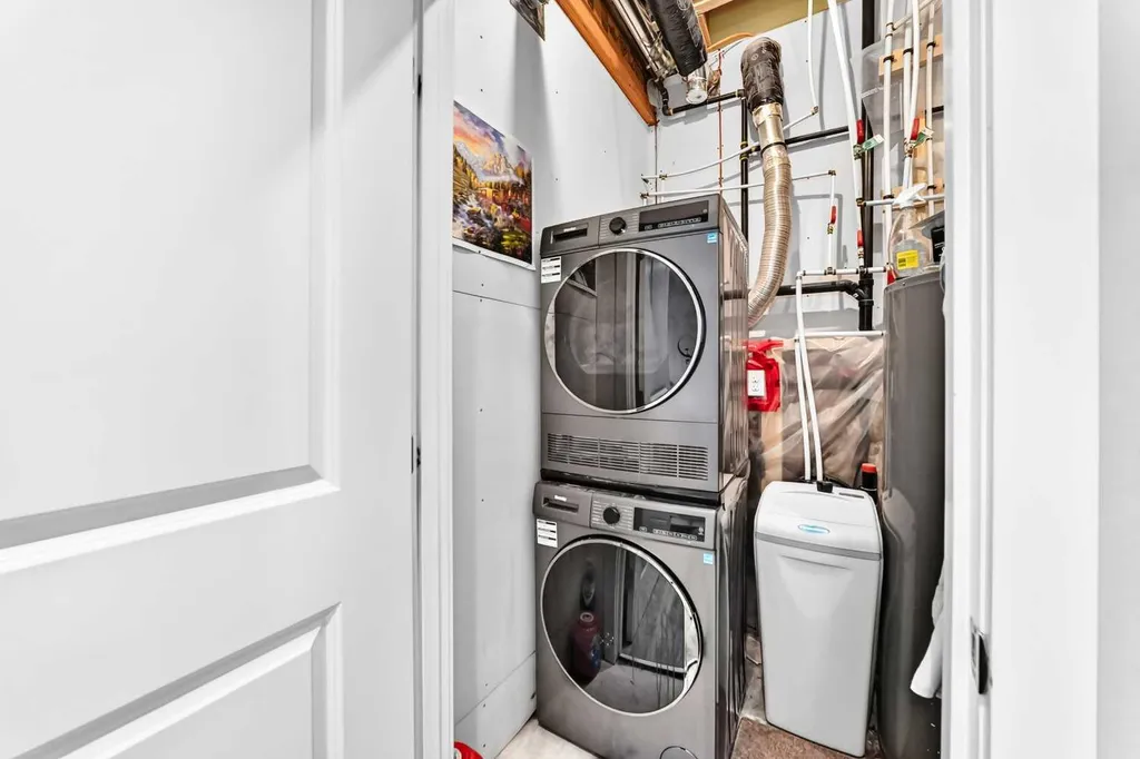 47 Sage Bluff Mews NW Calgary AB T3R 0X5