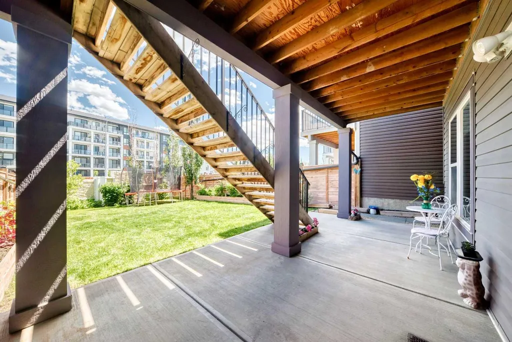 47 Sage Bluff Mews NW Calgary AB T3R 0X5