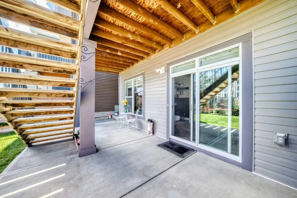 47 Sage Bluff Mews NW Calgary AB T3R 0X5