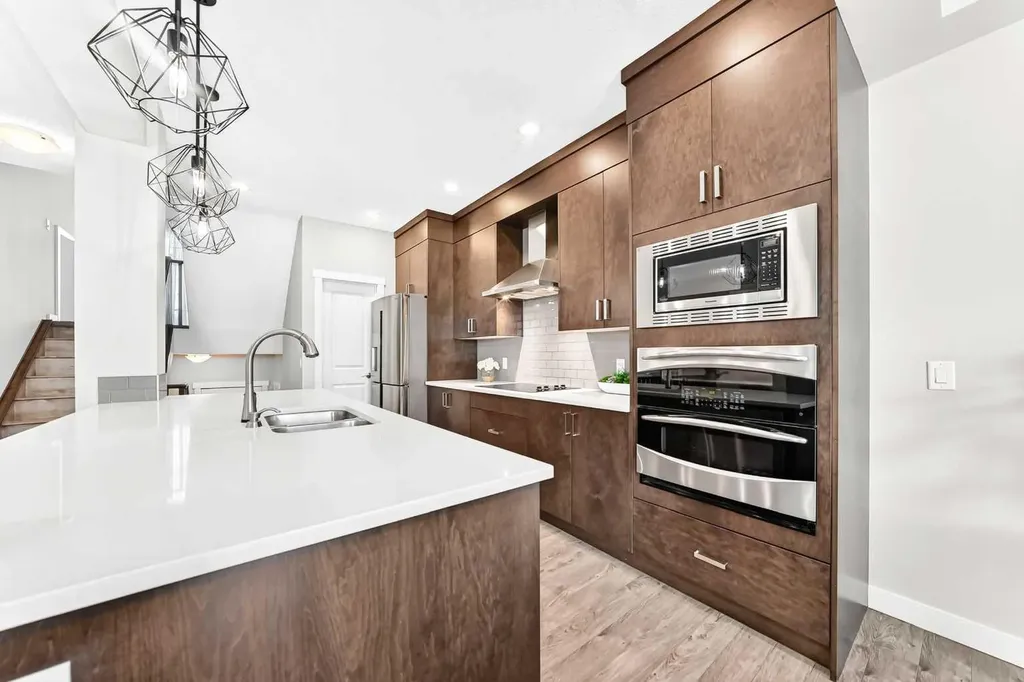 47 Sage Bluff Mews NW Calgary AB T3R 0X5