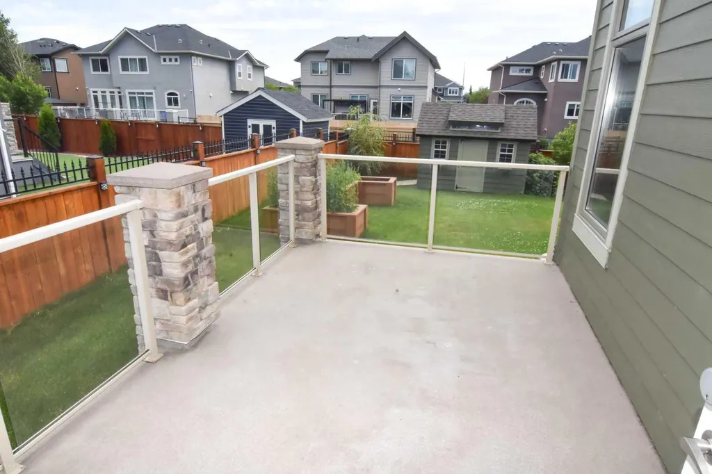 800 East Lakeview Road Chestermere AB T1X 1R2