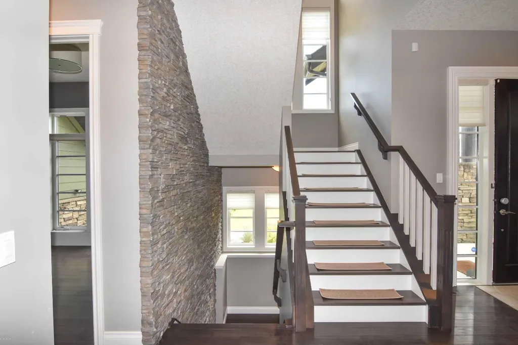 800 East Lakeview Road Chestermere AB T1X 1R2