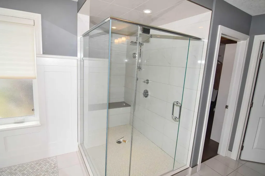 800 East Lakeview Road Chestermere AB T1X 1R2