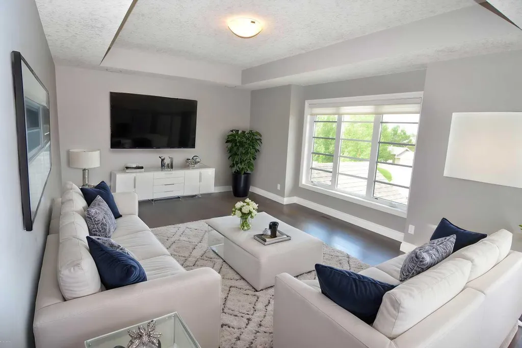 800 East Lakeview Road Chestermere AB T1X 1R2