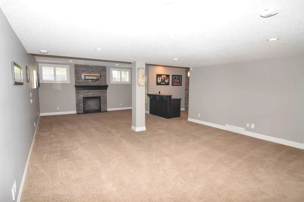 800 East Lakeview Road Chestermere AB T1X 1R2