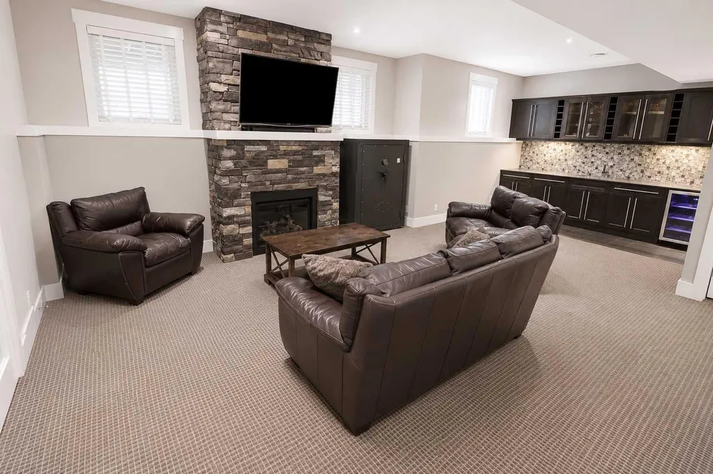 378 Webster Drive Red Deer AB T4N 1E2