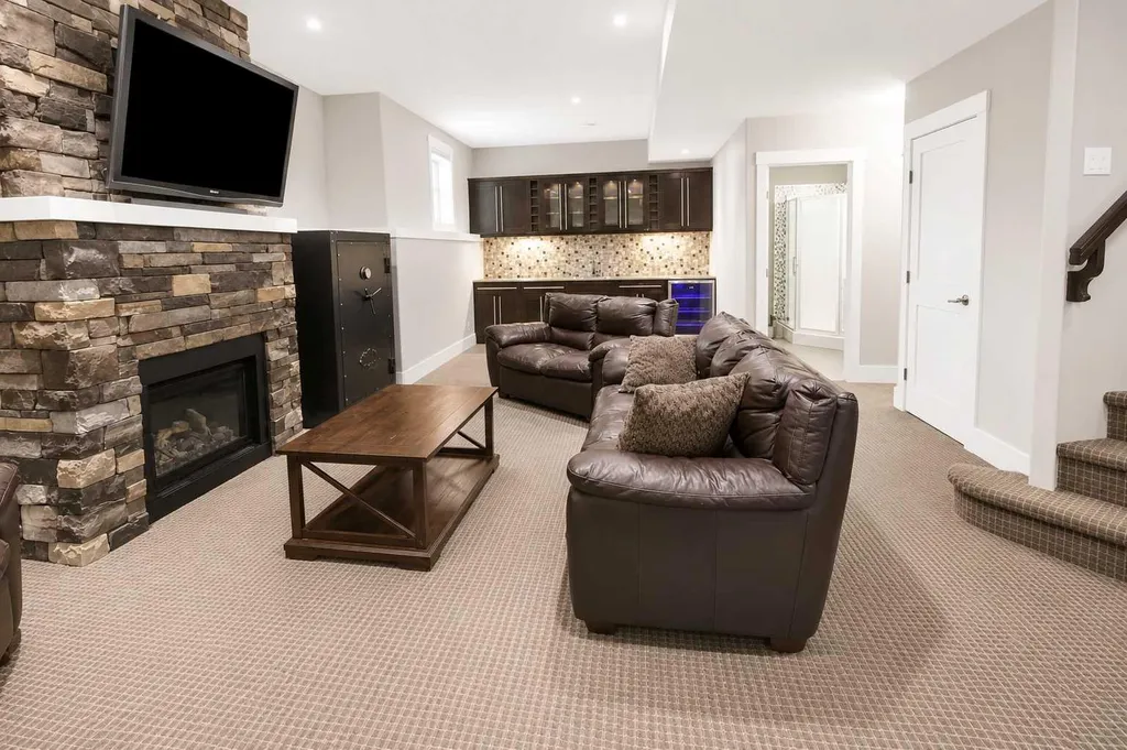 378 Webster Drive Red Deer AB T4N 1E2