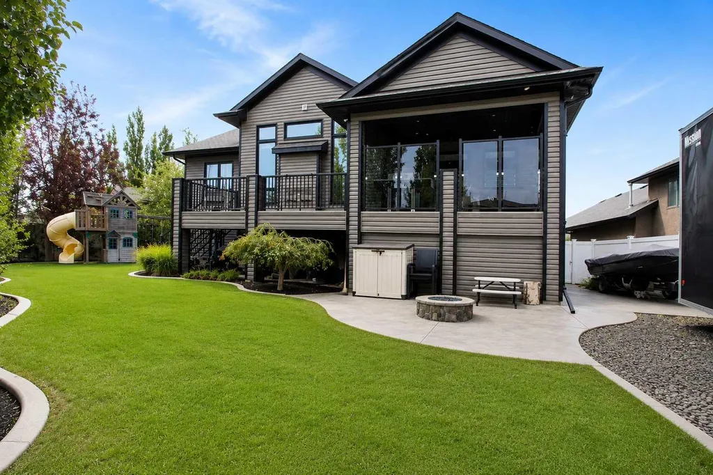 378 Webster Drive Red Deer AB T4N 1E2
