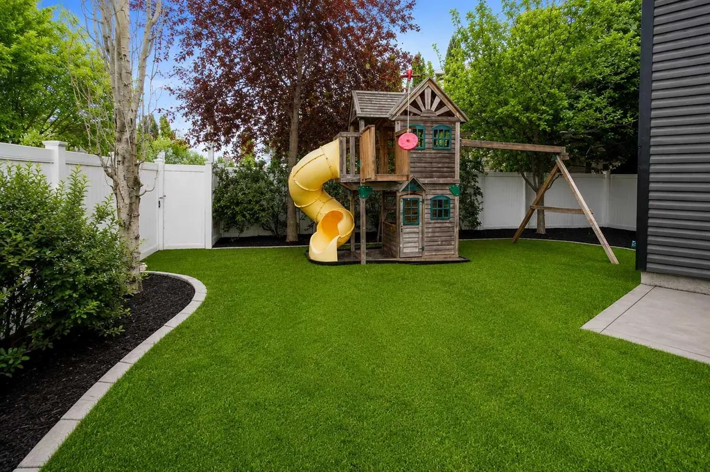 378 Webster Drive Red Deer AB T4N 1E2