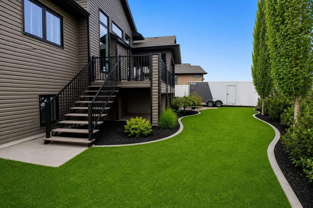 378 Webster Drive Red Deer AB T4N 1E2