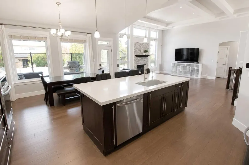 378 Webster Drive Red Deer AB T4N 1E2