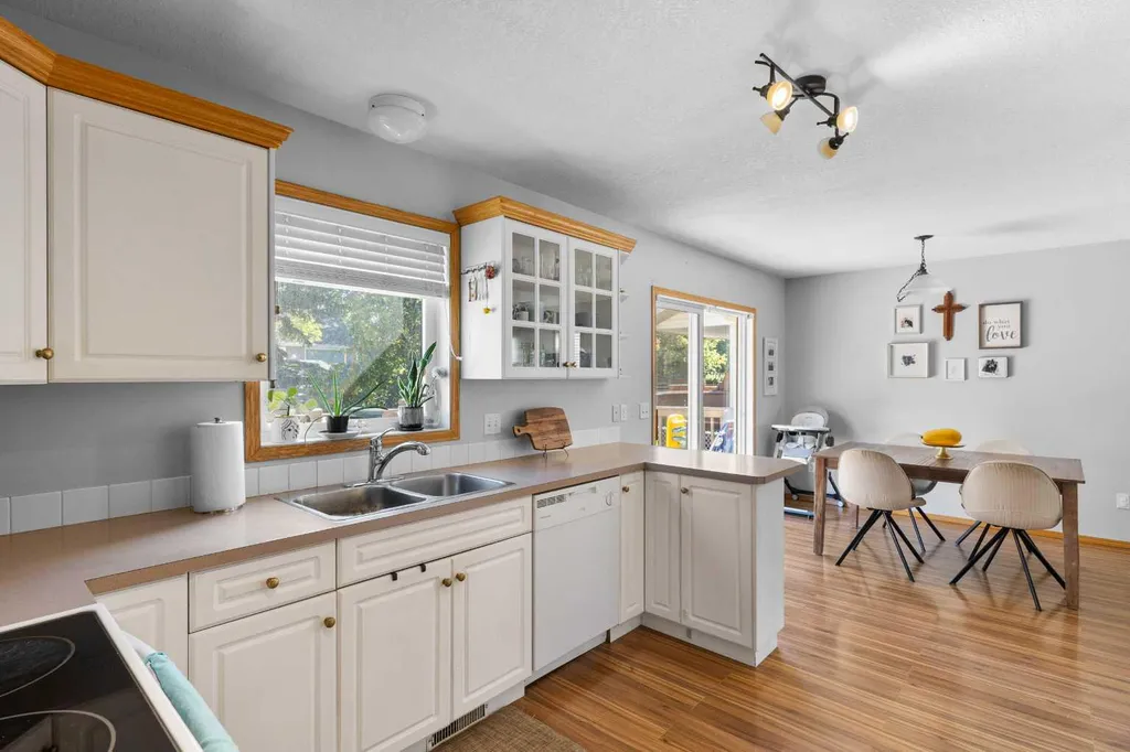 150 Balsam Crescent Olds AB T4H 1M4