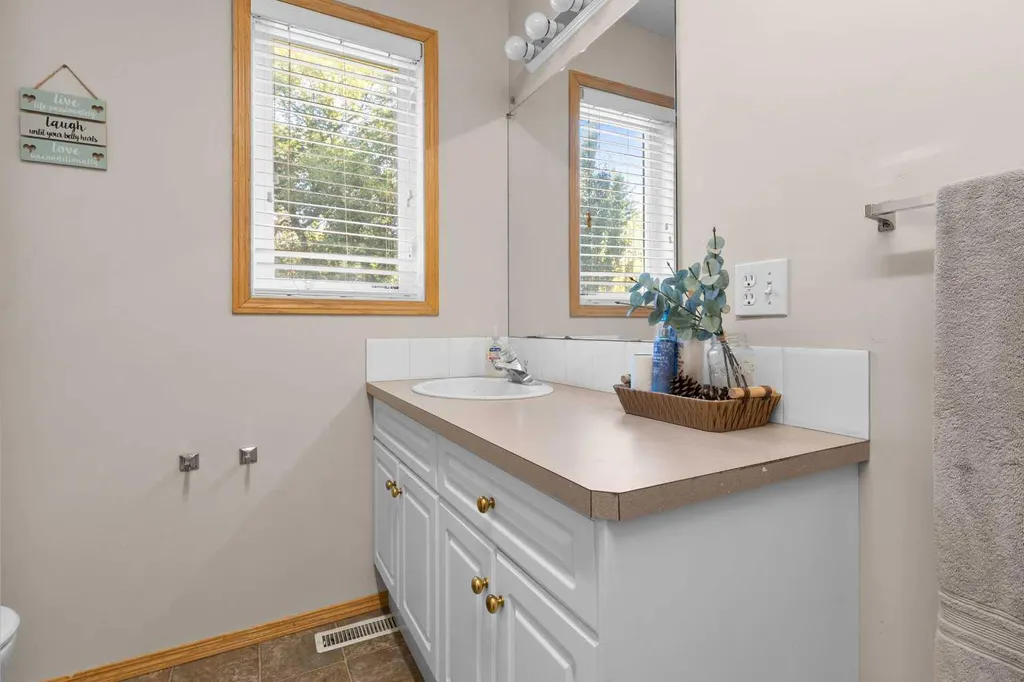 150 Balsam Crescent Olds AB T4H 1M4